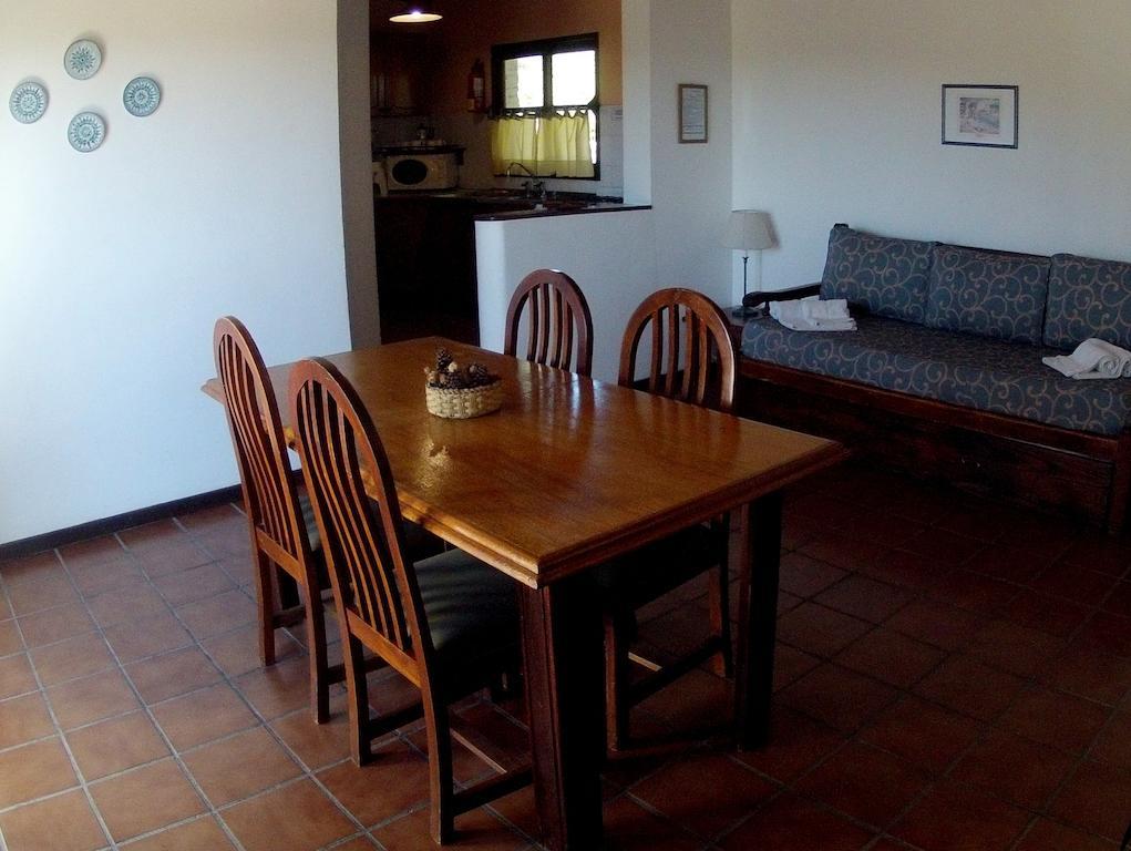 Las Ardillas Cabanas Y Suites La Falda Room photo